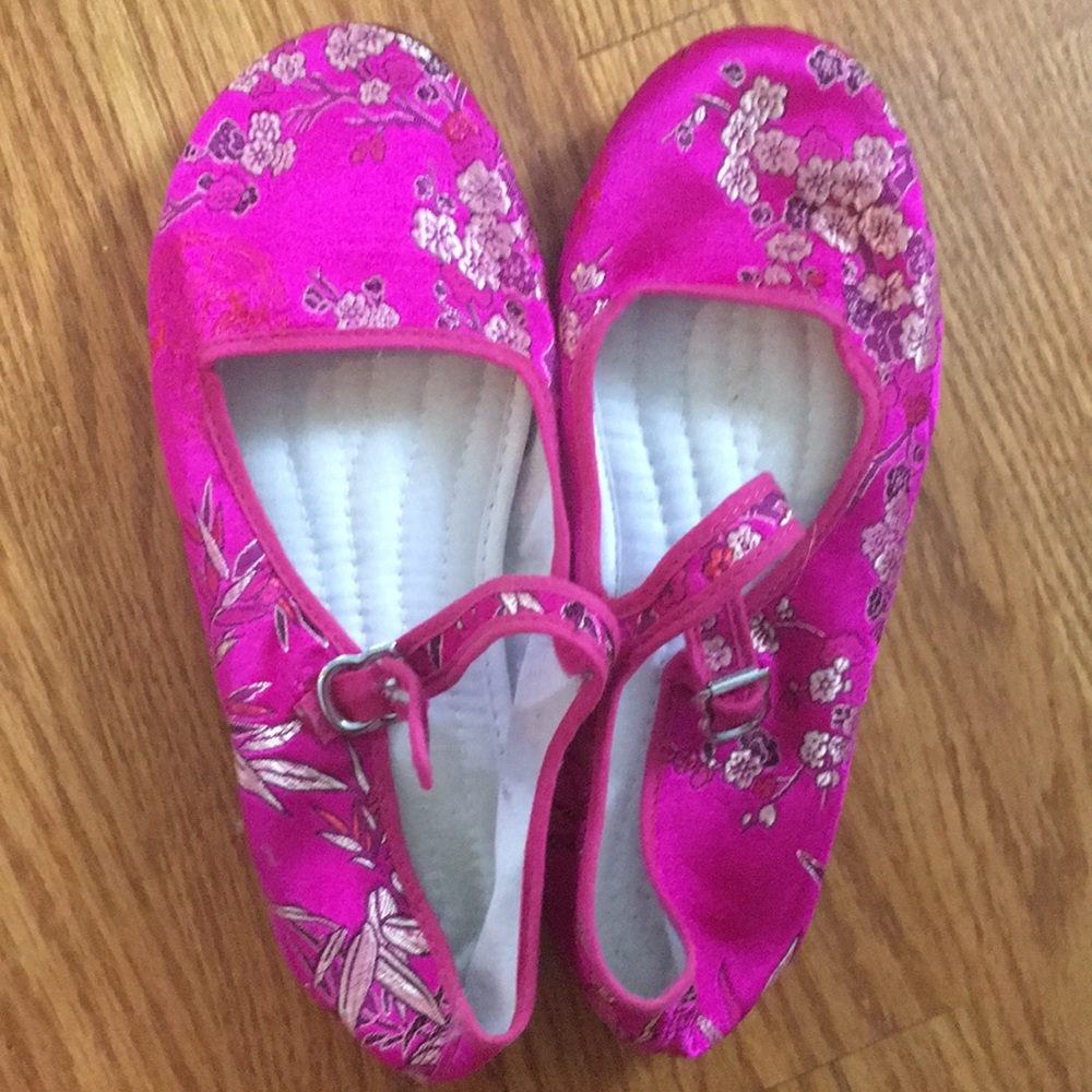 Urban outfitters pink sandals